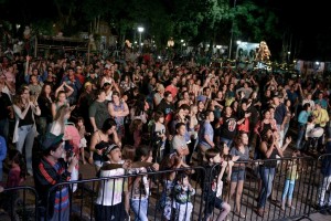 Publico lotou a Praça Central Dr. Otto Schmiedt  Foto: Jéssica Mossolin Neuhaus