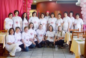 Grupo de Voluntárias da Associação Amigos da Vida