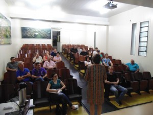 Proprietários de Imóveis estiveram presentes para tirar suas dúvidas 