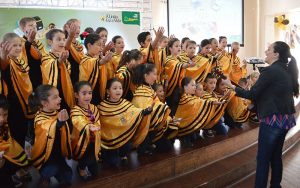 apresentação do Coral Municipal Infantil “A União faz a Vida”